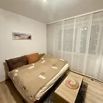Woody Style Apartment Near Langenhagen Airport