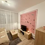 Woody Style Apartment Near Langenhagen Airport