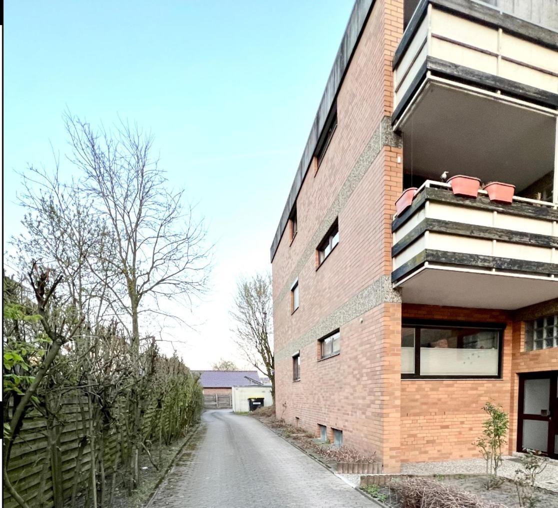 Woody Style Near Langenhagen Airport Apartment *